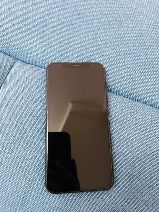 iPhone X             .