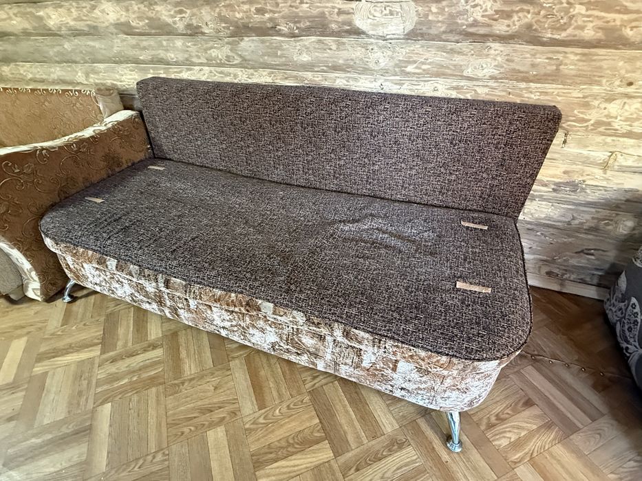 Продам диваны  в количестве не сколько штук