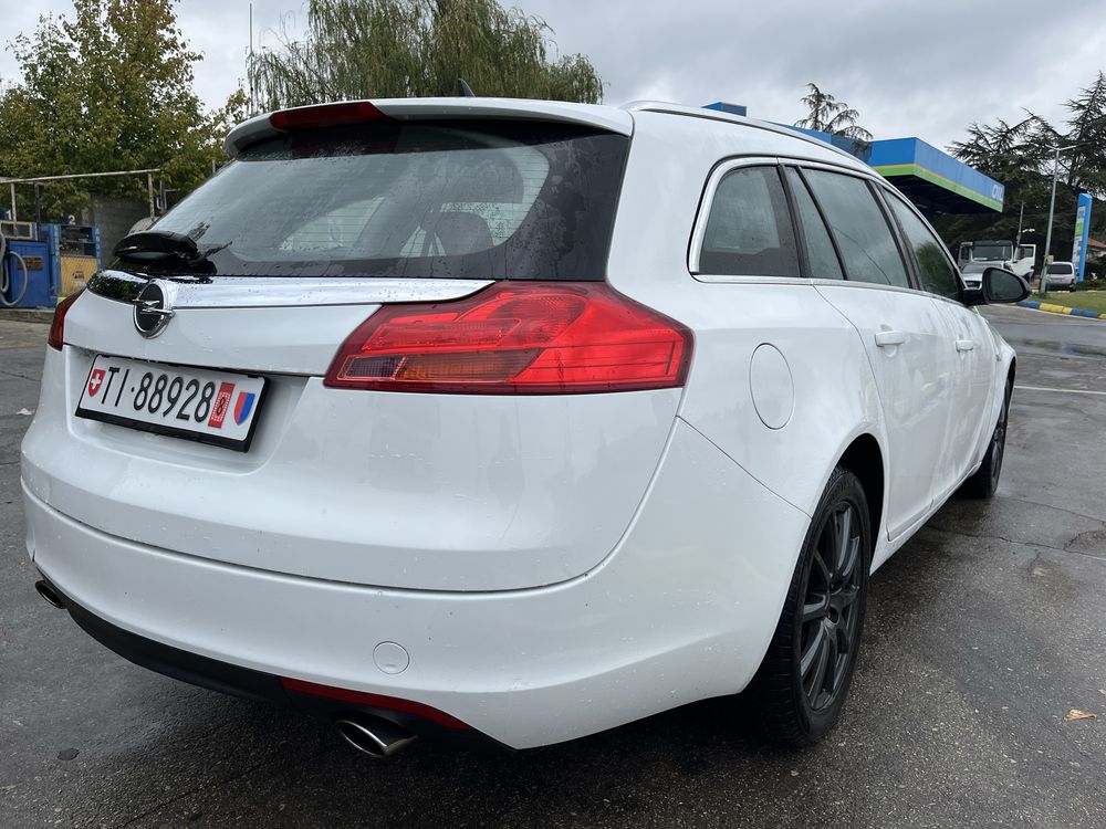 Opel Insignia 2.0T