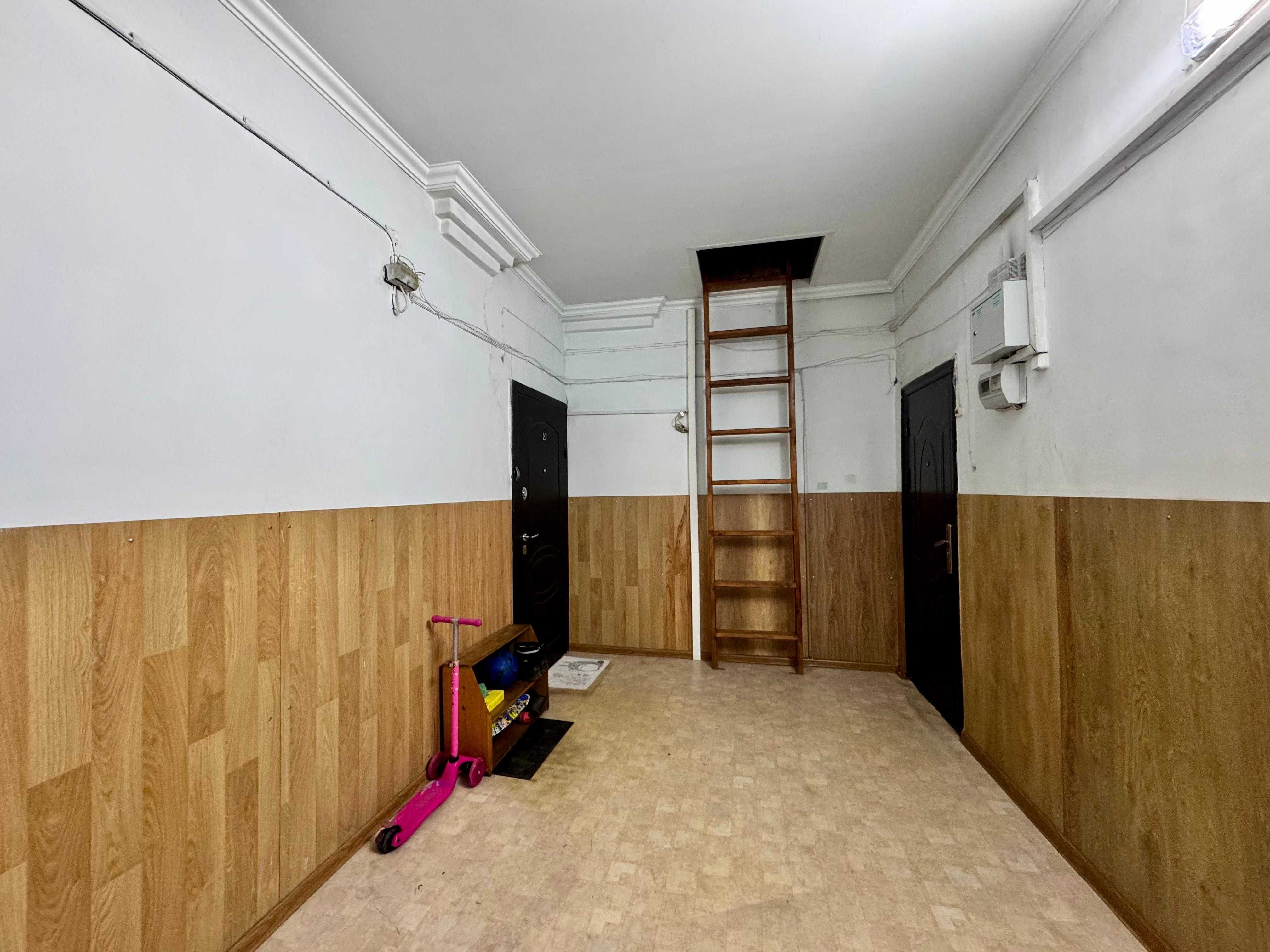 Продаётся 3 комн. кв. на 2 этаже по ул. Методическая 14 (Пришахтинск)