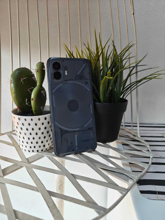 Nothing Phone (2) 12GB / 512GB – като нов!
