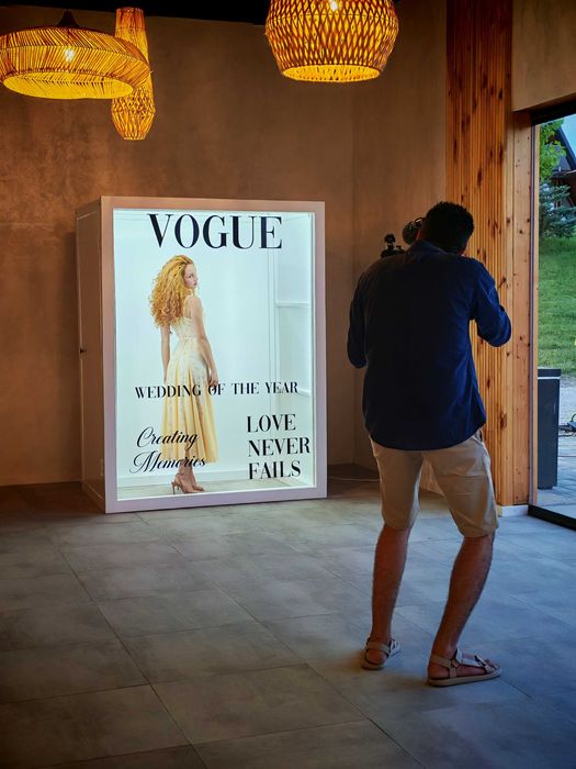 Cabină Foto Vogue | Decor Nuntă | Colț Foto Instagramabil