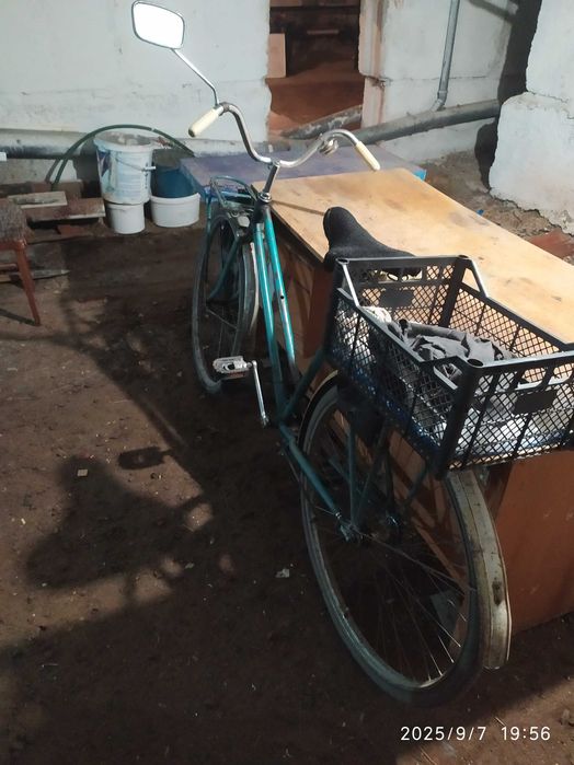 Продам велосипед урал.