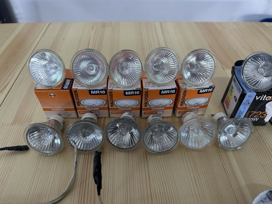 Луни за вграждане в окачен таван