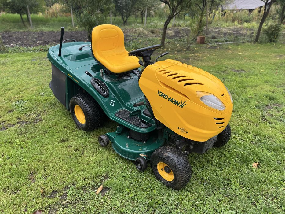 Tractor Tractoras MTD YARD MAN 18 CP tuns iarba/gazon