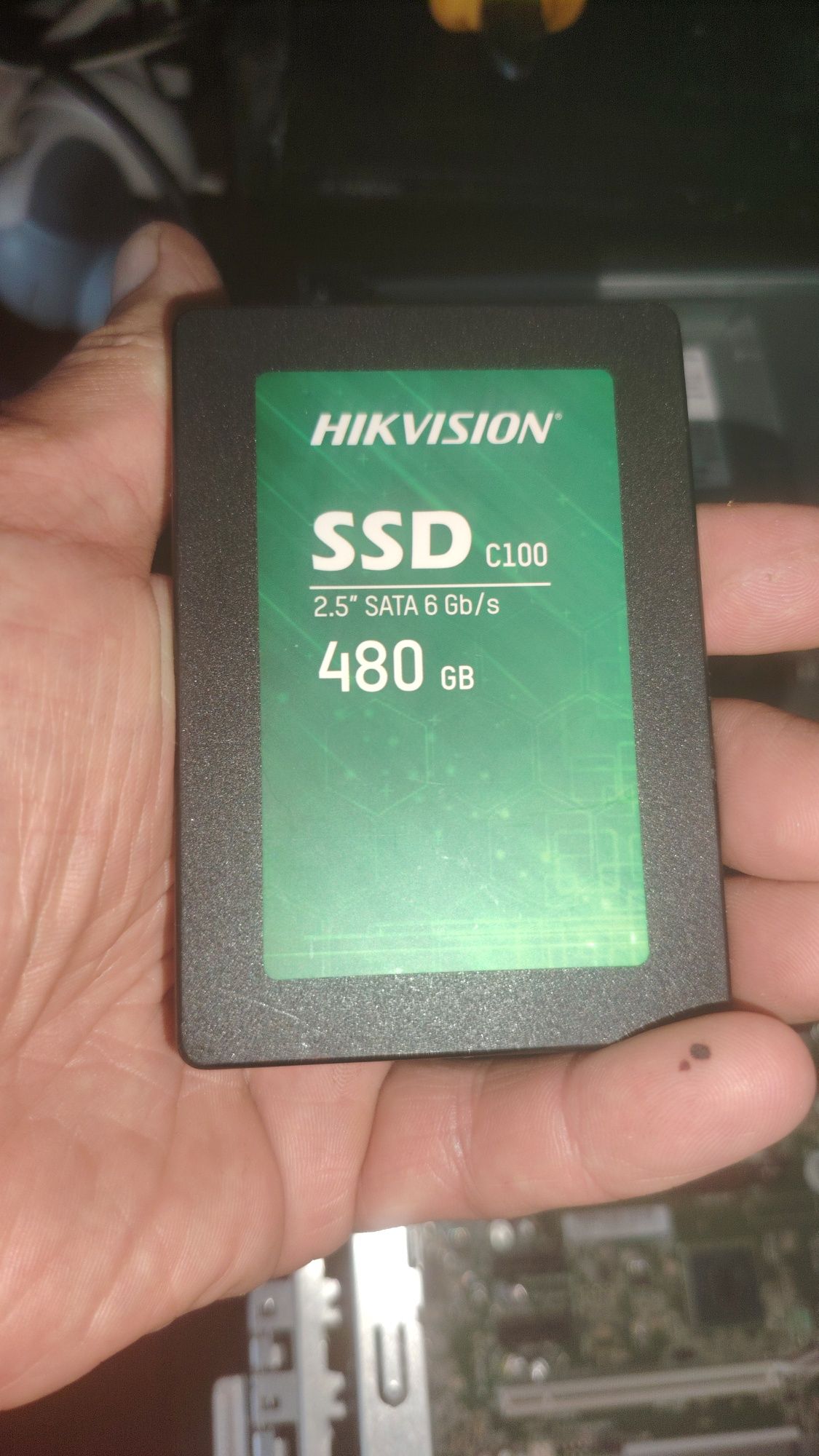 Se vinde toate la un loc plus o tastatura