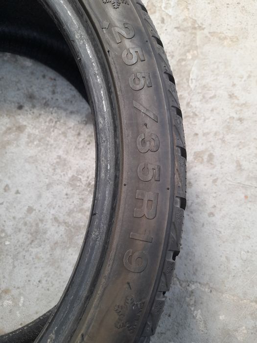 Set Anvelope Cauciuc Cauciucuri M+S 255/35/R19 Audi A5 A6 A7 VW Skoda