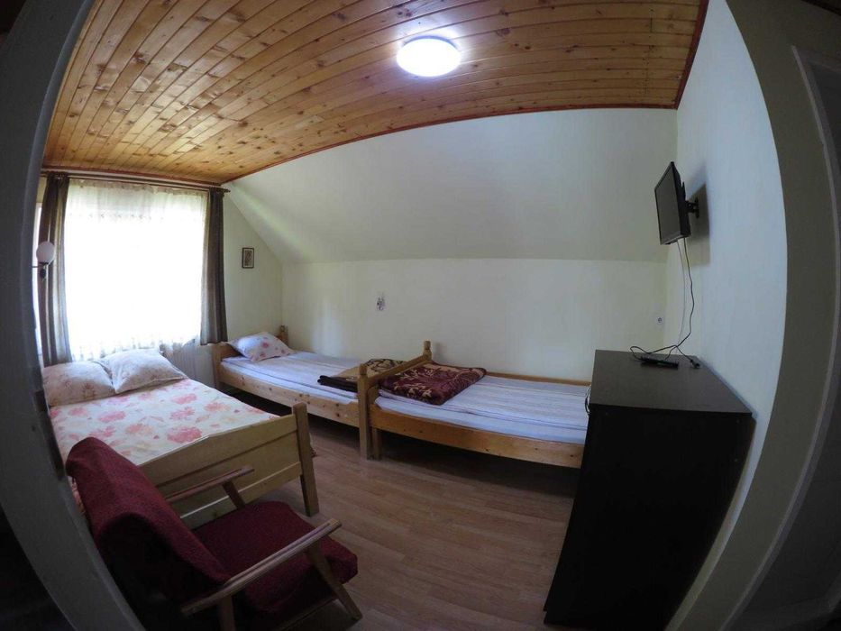 Inchiriez Cabana Carmen Arieseni