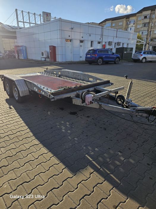 Platformă auto Bueltmann 2600 kg.