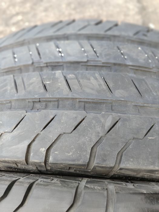 БУСОВИ ЛЕТНИ -16цола -235/65-1бр.-99лв."CONTINENTAL"