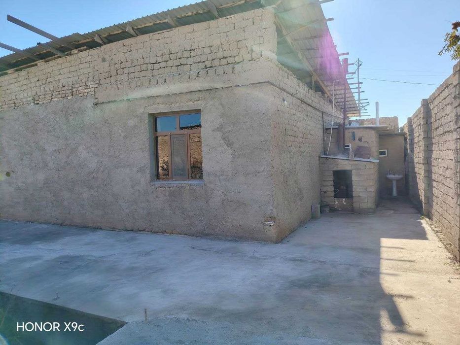 uchatka sotiladi 550 million kelishiladi