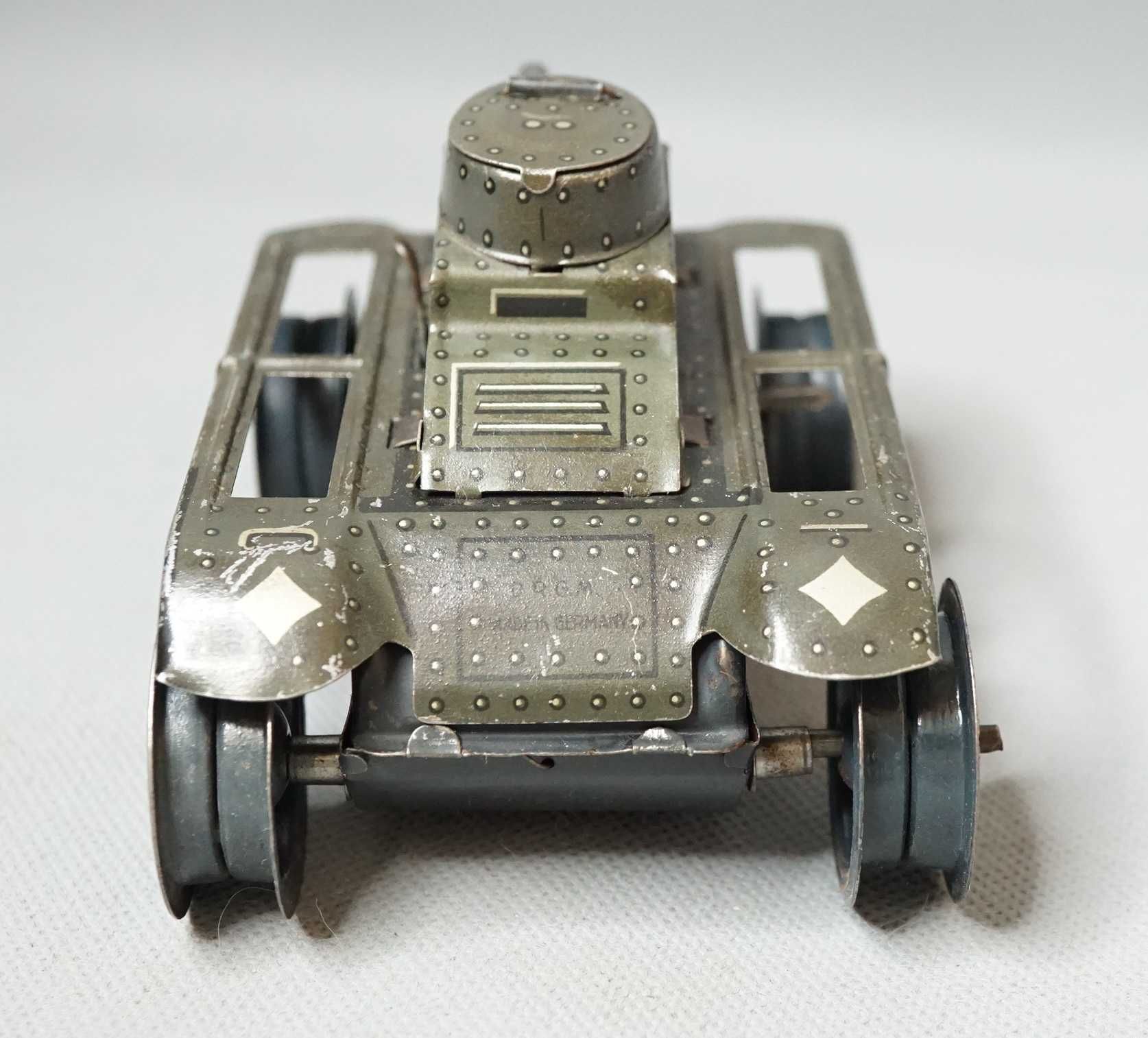 D.R.G.M GAMA Стара Немска Метална играчка модел танк T-59