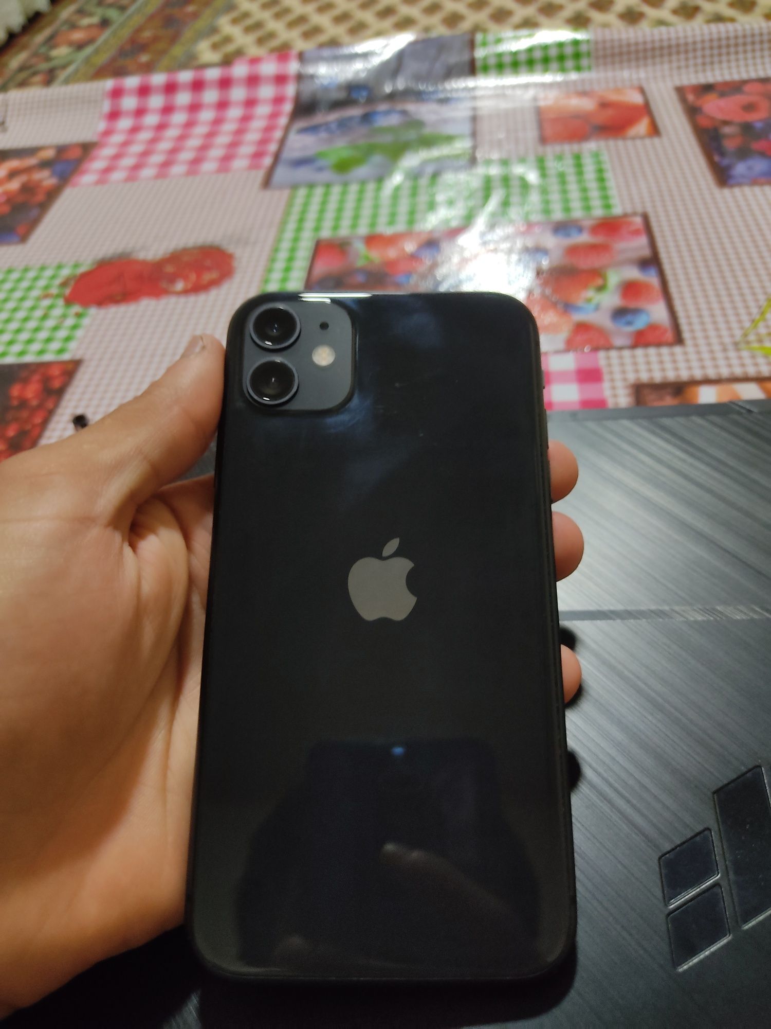 Iphone 11 64tali ideal