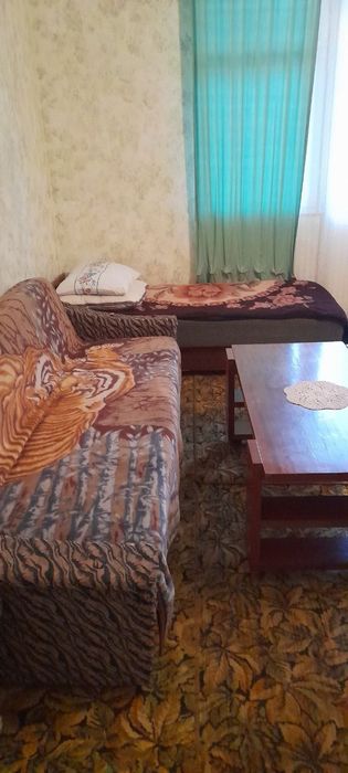 КАДЫШЕВА 1 комнатная с обстановкой. Только одному или 2 человека