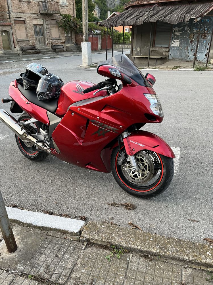 Honda cbr 1100xx