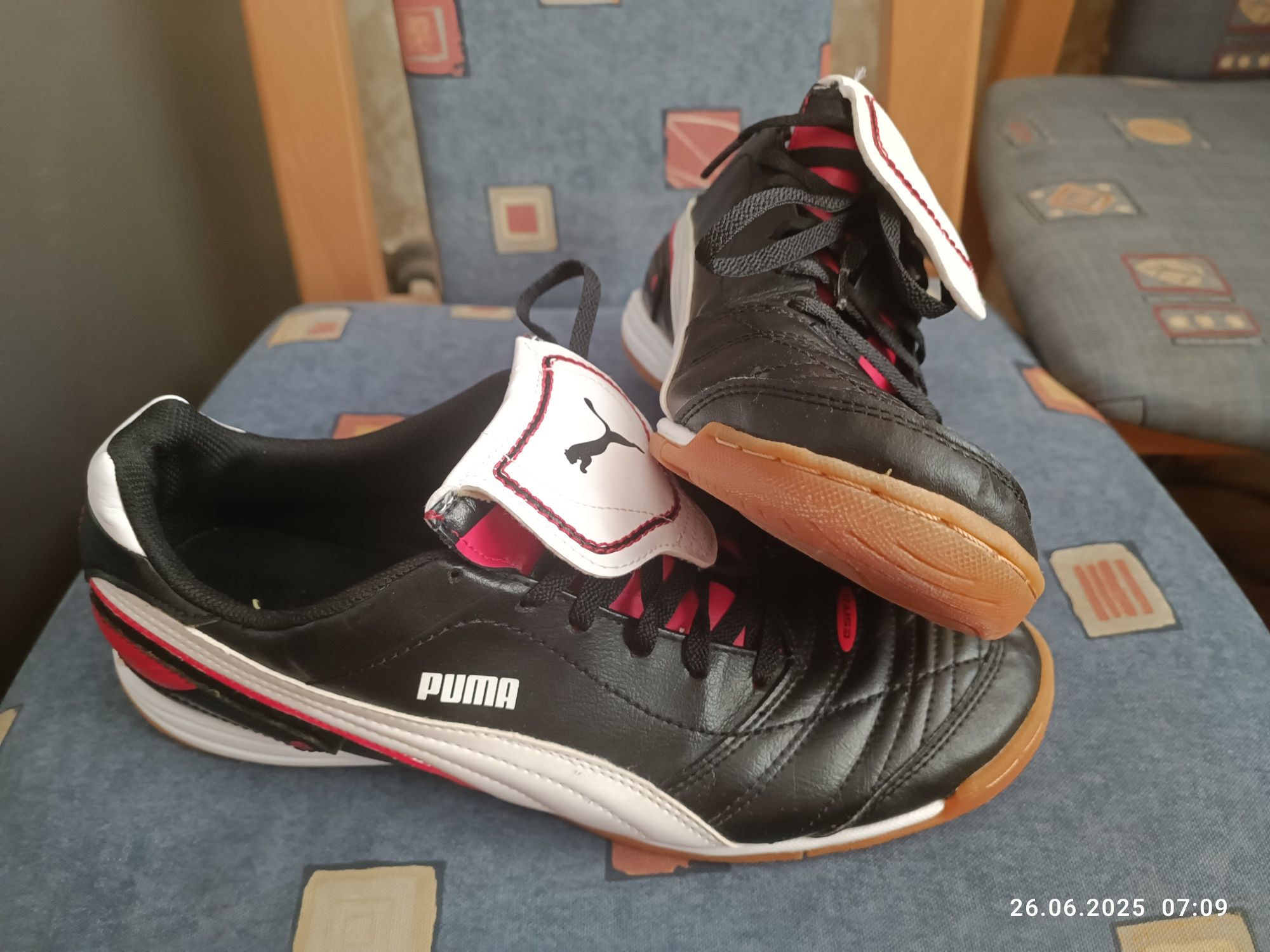 Маратонки за зала  Puma