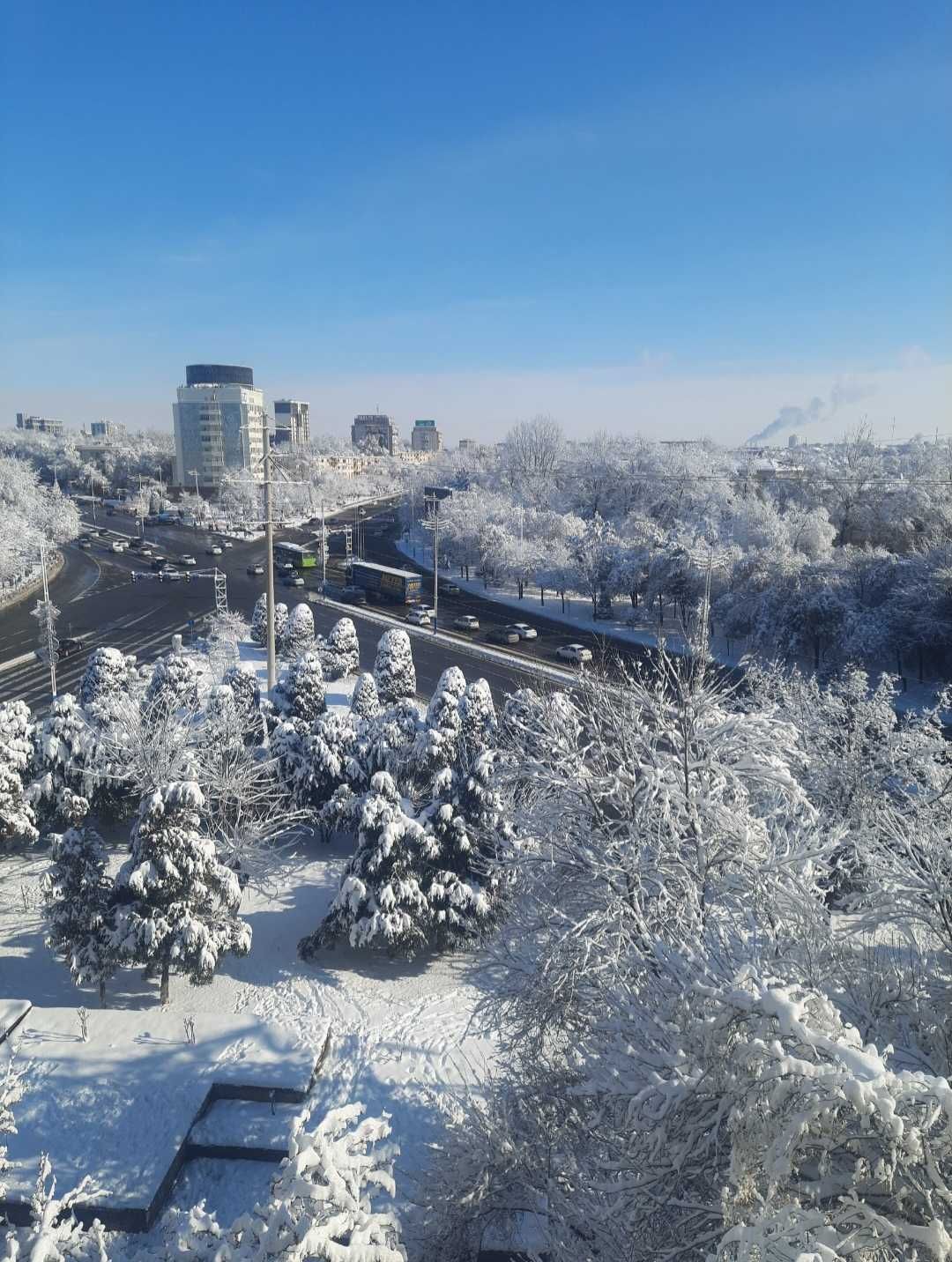 Продаёте 2/7/9 Максима горького. С парковкой