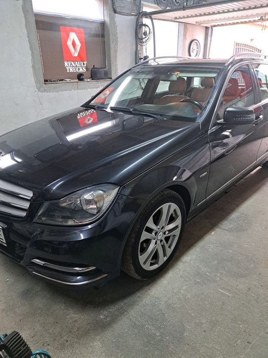 De vanzare mercedes C 180 fabricatie 2012