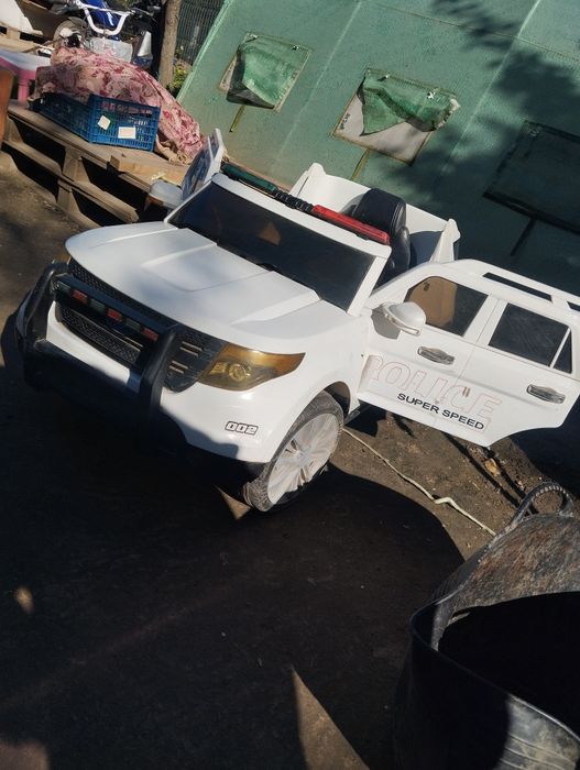 Mașinuță electrică