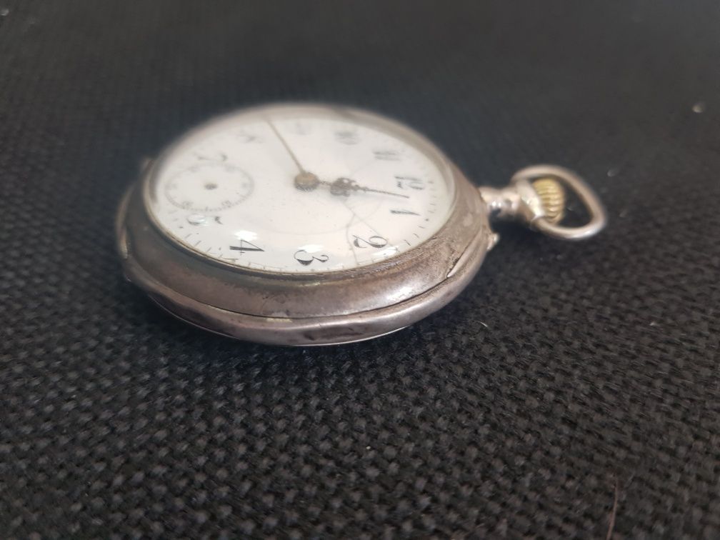 Швейцарски джобен часовник