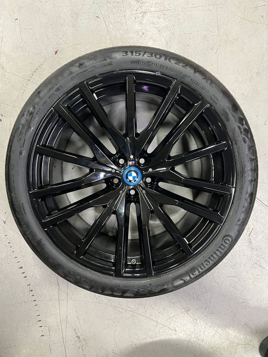 Jante Originale BMW X5 / X6 (G05/G06) R22 M742 Black