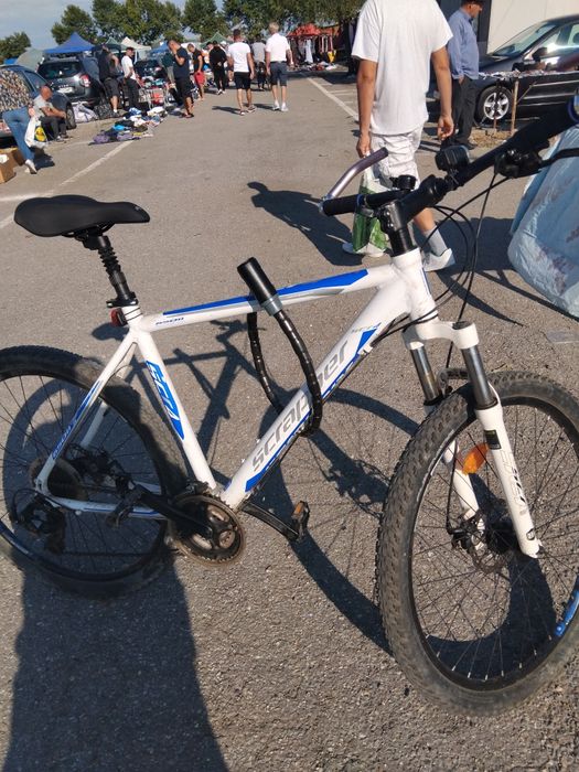 Vind bicicletă skraper
