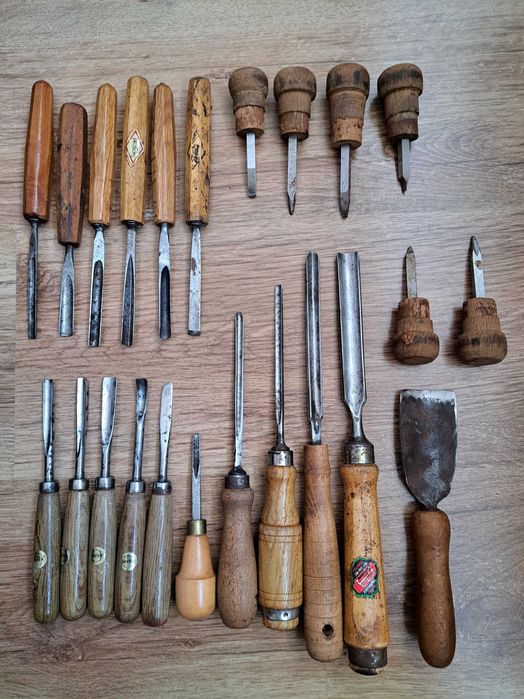 Dalti sculptura lemn