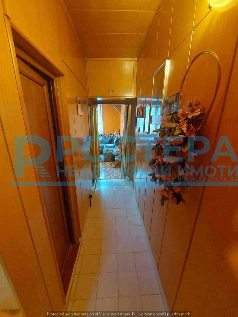 Продава се Тристаен апартамент в Търговище, Запад 2 - 78 кв.м за 1138 €/кв.м - Снимка #11