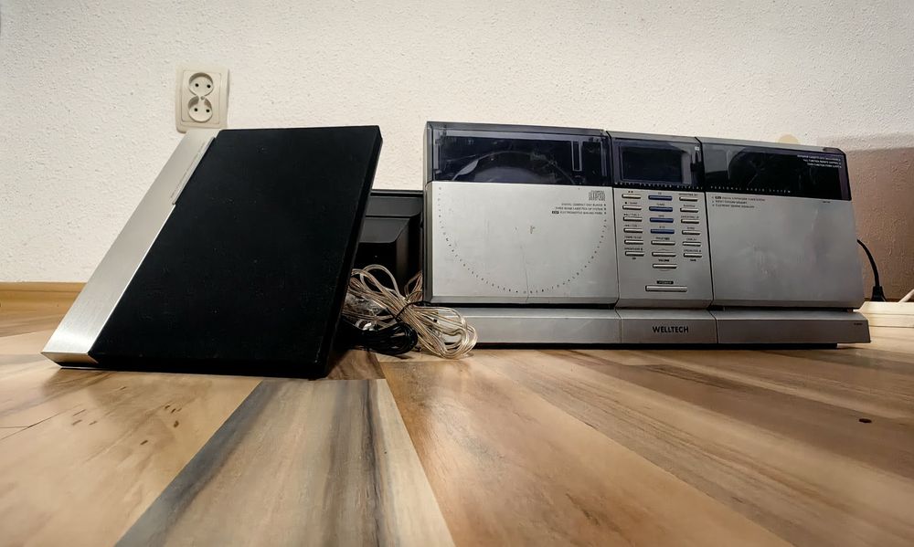 Combina sistem audio radio cd casetofon Welltech Micro CD Audio System