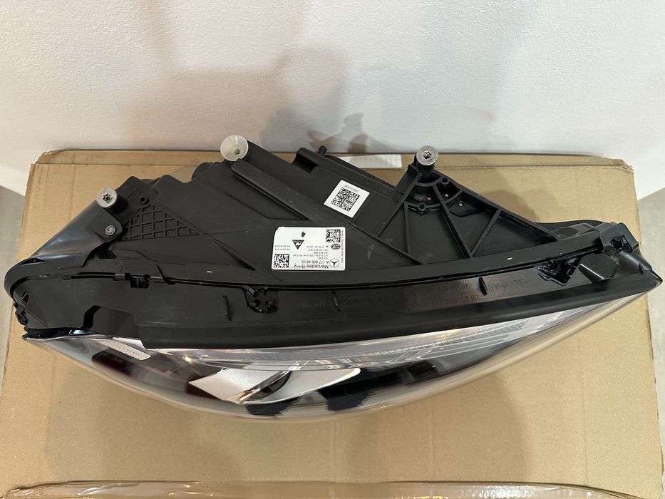 Far dreapta mercedes A class w177 LED EUROPA