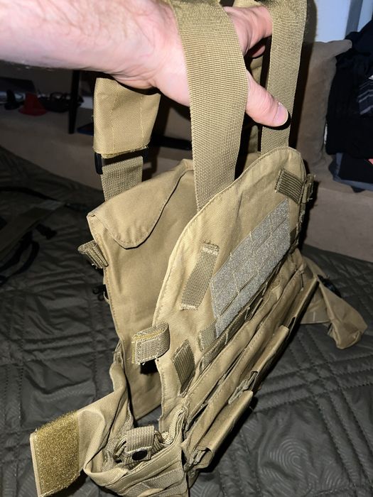 Еърсофт РЕПЛИКИ и екипировка