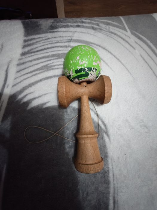 Kendama sweetd radar semnata de bisoi