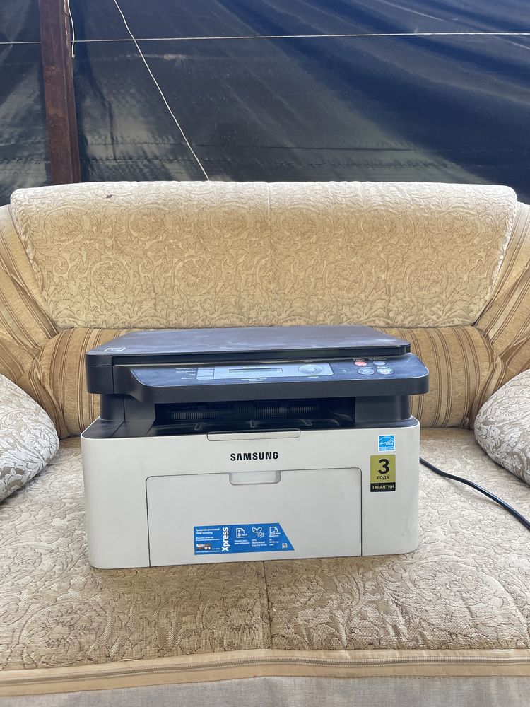 Продается принер Samsung Xpress M2070W