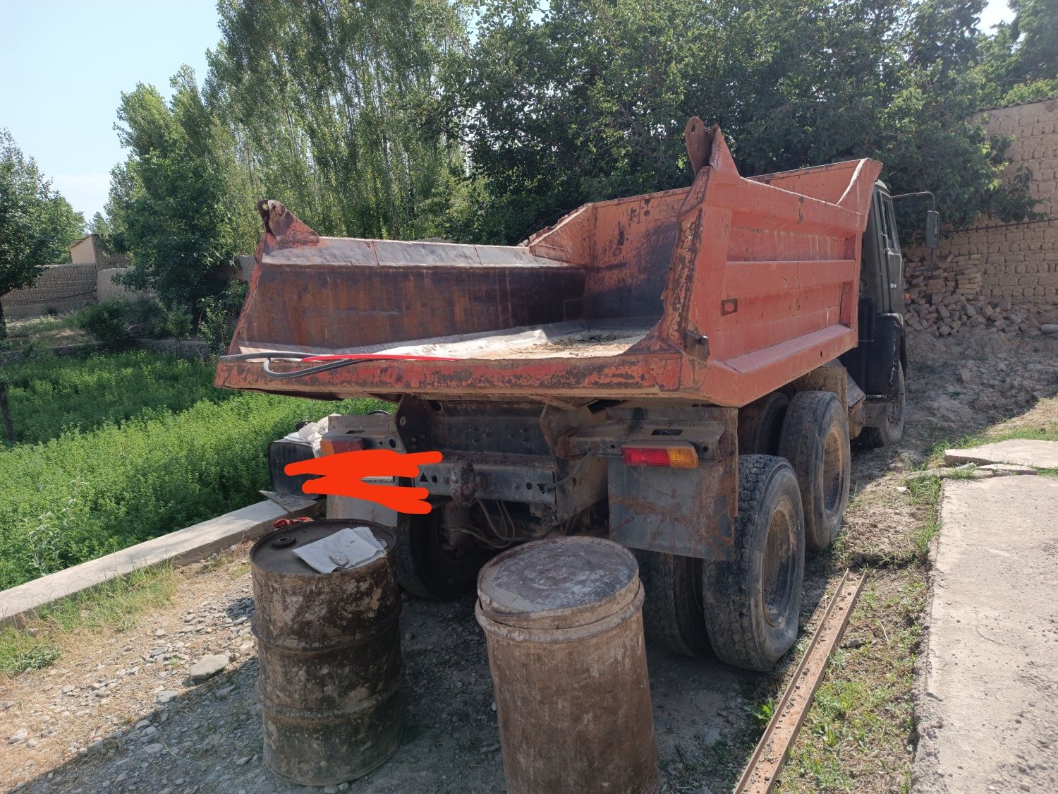 Kamaz sotiladi holati yaxhshi