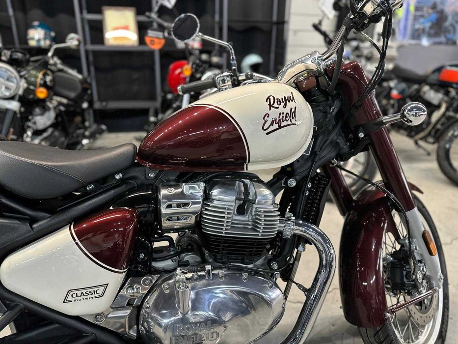 Royal Enfield Classic 650 2025 - PROMO by EST BIKE