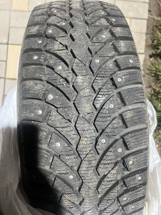 Шины зимние с шипами 225/55R19