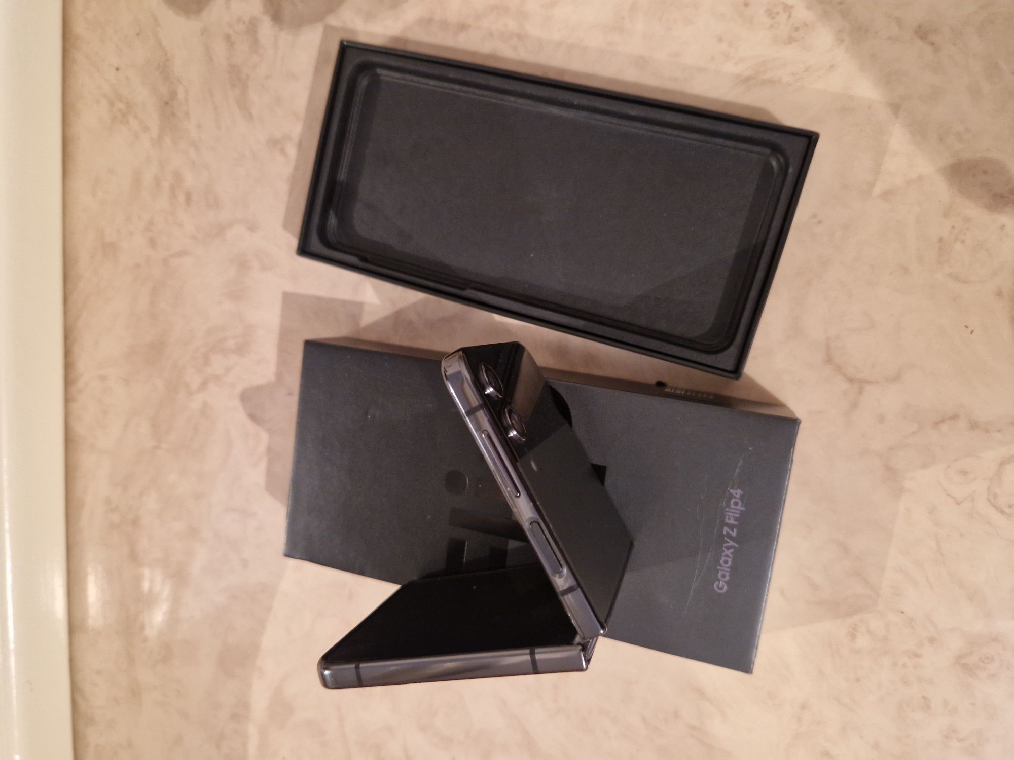Samsung Z Flip 4