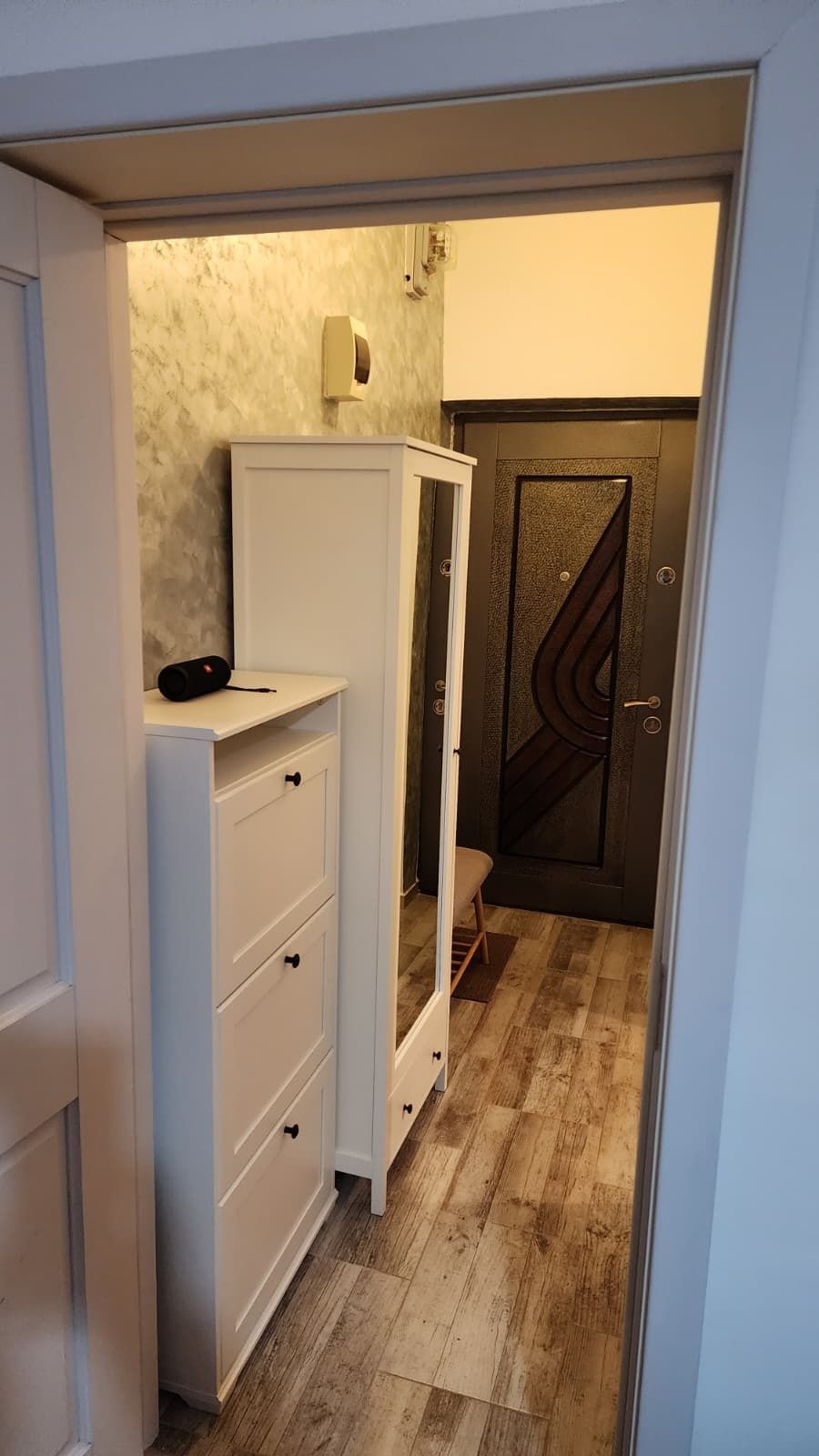 Apartament 2 camere si gradina Astra
