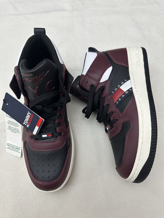 Bascheti Tommy Hilfiger