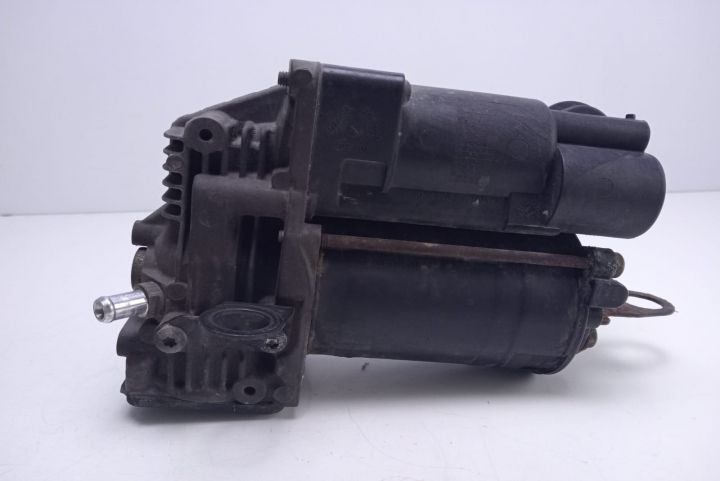 Compresor  suspensie  A2213200304 Mercedes-Benz S-Class W221
