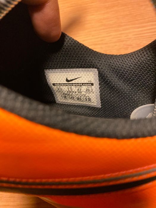 Adidasi fotbal Nike Tiempo