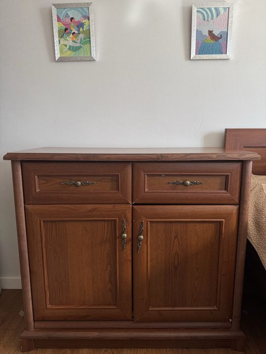 Продается комод и двуспальняя кровать  в хорошем сотоянии.