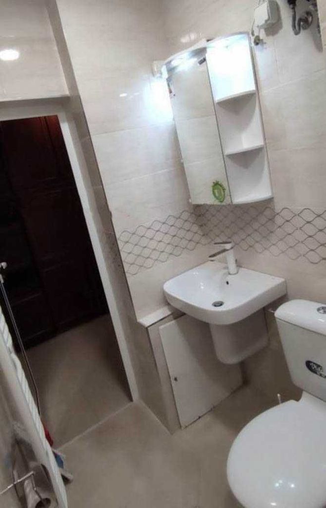 Дава се под наем Двустаен апартамент в София, Лозенец - 60 кв.м за 425 € - Снимка #3