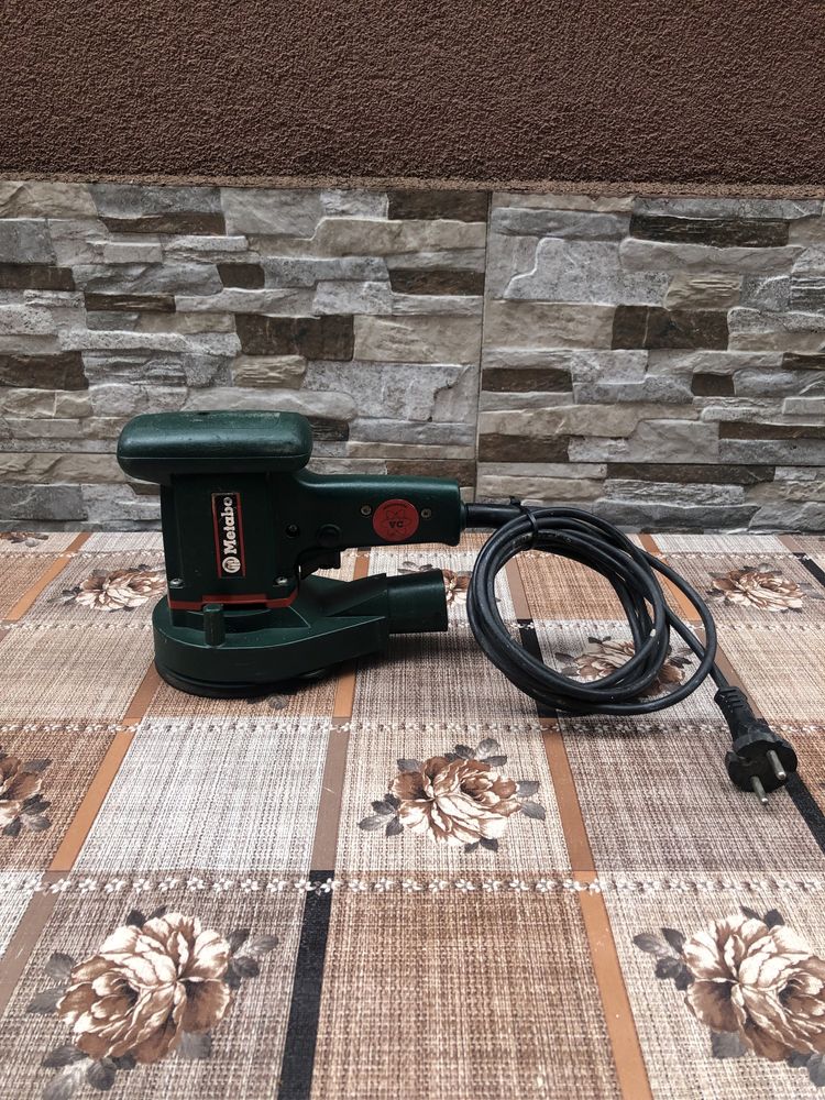 Ексцентършлайф METABO SXE 125, 220W 125 мм