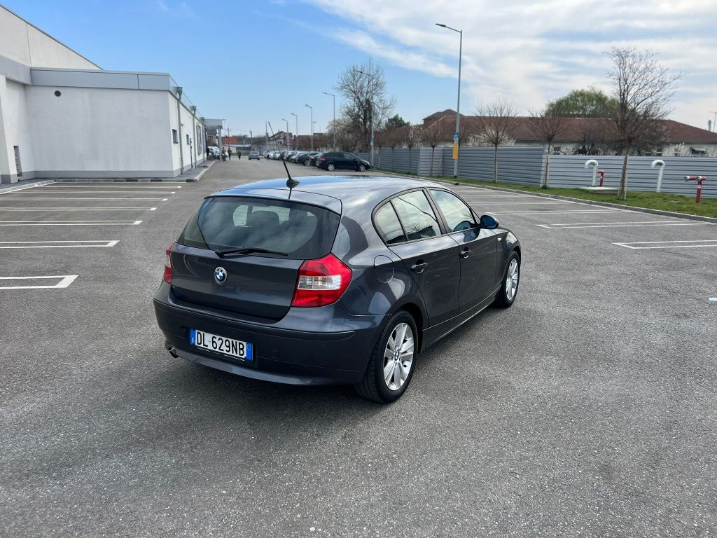 Vand schimb Bmw 116i seria 1 recent adus in țară km reali