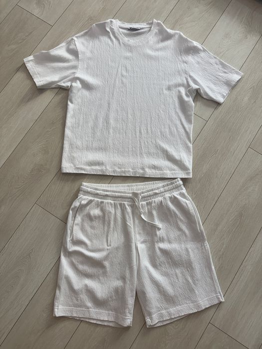 Compleu/ Set pantaloni scurti si tricou Zara Original