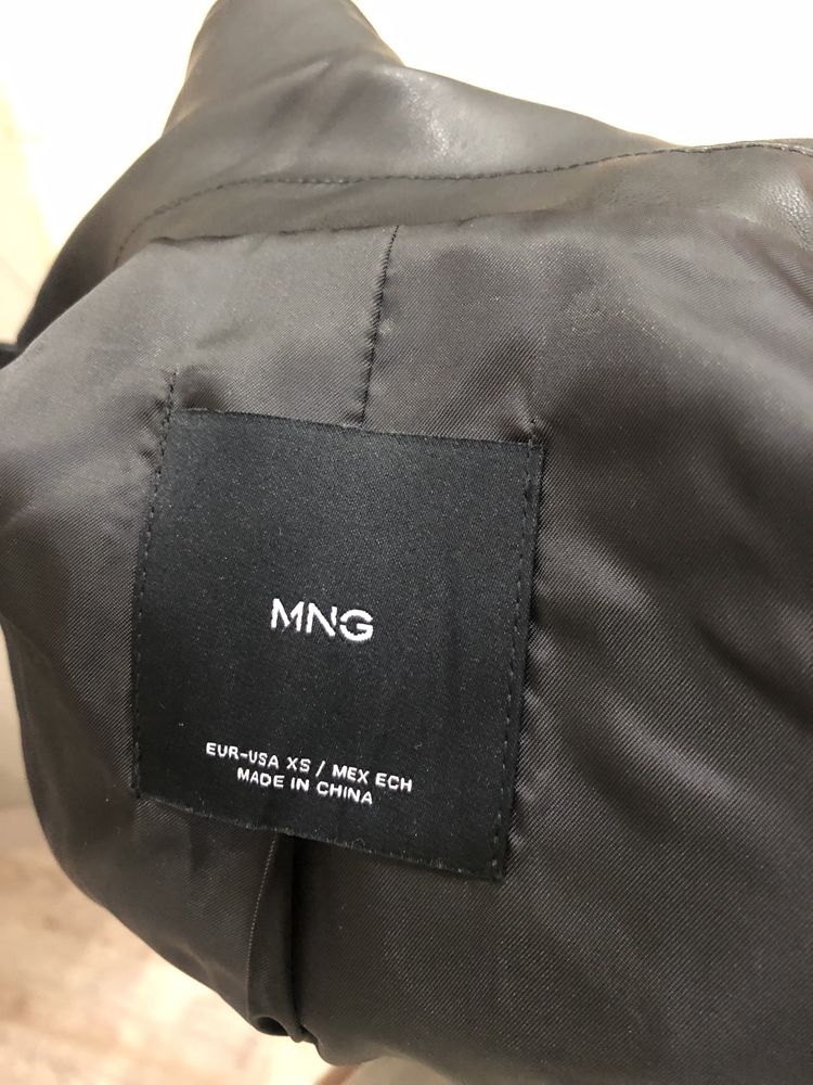 Продам новую куртку Mango, размер XS