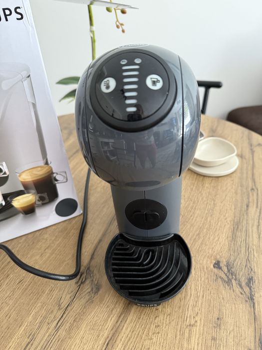 Ксфемашина Dolce Gusto Krups сива в гаранция
