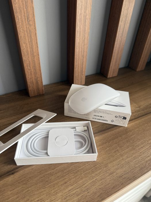 Magic Mouse (2024) - Noi