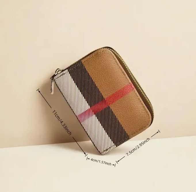 Portofele dama, model Burbbery, feronerie metalica, material textil